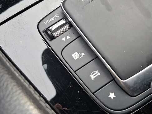 Used 2024 Mercedes-Benz GLE 350 4MATIC image 25