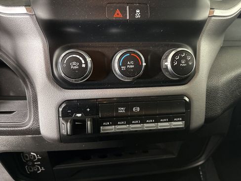 Used 2024 RAM 3500 SLT image 15