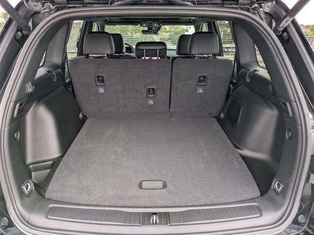 New 2026 Jeep Grand Cherokee Limited w/ Limited Altitude Package RWD image 13