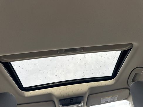 New 2025 Nissan Altima 2.5 SL image 30