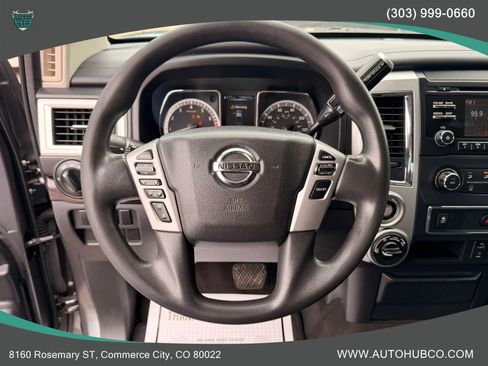 Used 2017 Nissan Titan SV AWD/4WD image 14