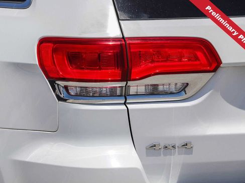 Used 2019 Jeep Grand Cherokee Overland AWD/4WD image 9