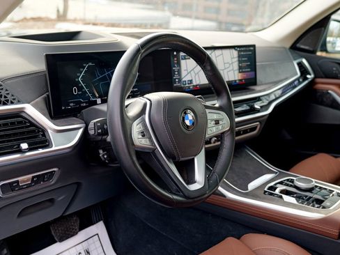 Used 2023 BMW X7 xDrive40i w/ Premium Package image 20