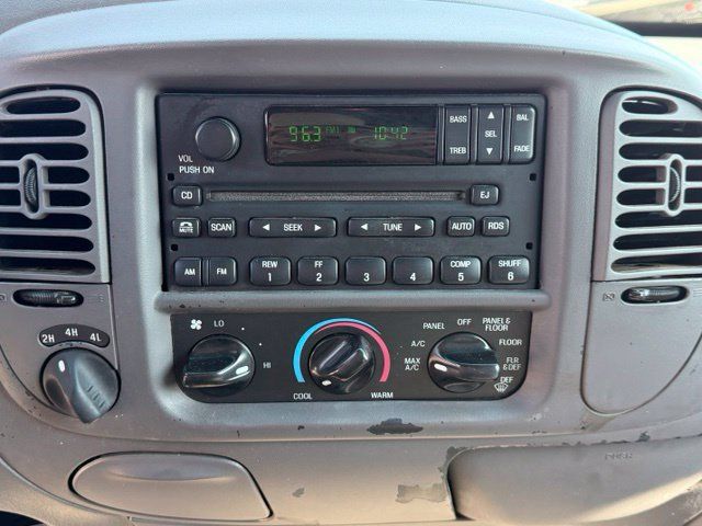 Used 2002 Ford F150 XLT AWD/4WD image 18