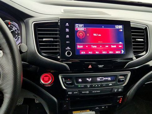 Used 2023 Honda Ridgeline Black Edition image 17