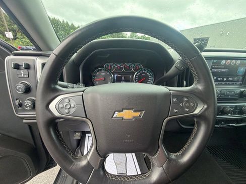 Used 2018 Chevrolet Silverado 1500 LT w/ All Star Edition AWD/4WD image 27