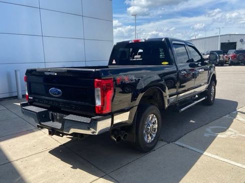 Used 2018 Ford F250 XLT w/ XLT Premium Package AWD/4WD image 3