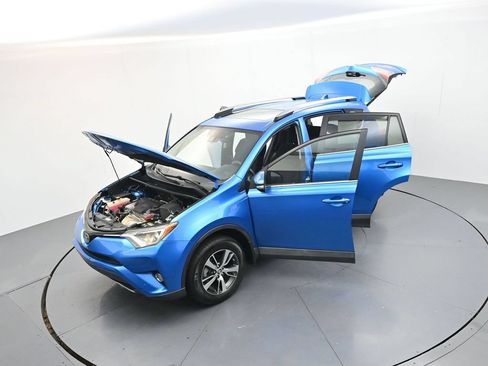 Used 2017 Toyota RAV4 XLE FWD image 37