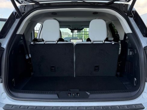 New 2026 Ford Explorer Platinum w/ LUX Leather Package image 64