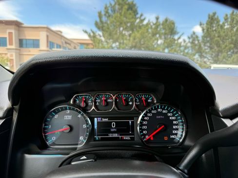 Used 2019 GMC Yukon XL SLT AWD/4WD image 32
