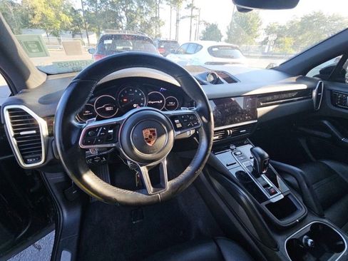 Used 2019 Porsche Cayenne S AWD/4WD image 10