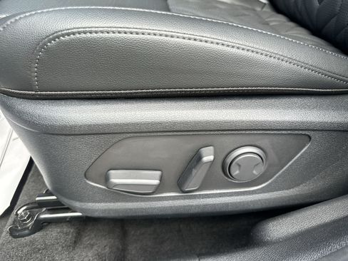 Certified 2025 Kia Sportage X-Pro Prestige AWD/4WD image 14