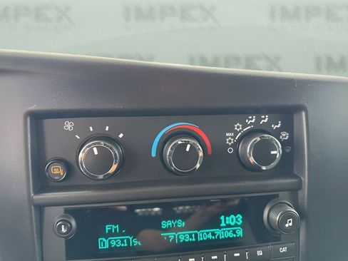 Used 2024 Chevrolet Express 2500 w/ Driver Convenience Package image 14