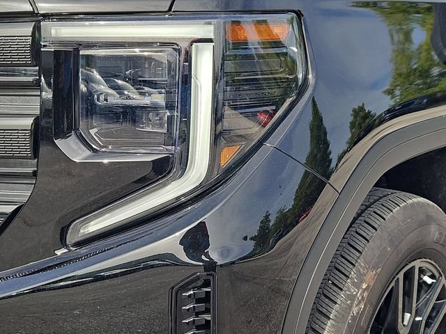 Certified 2024 GMC Sierra 1500 Elevation w/ LPO, Elevation Black Package AWD/4WD image 10