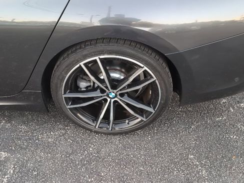 Used 2019 BMW 330i Sedan w/ M Sport Package image 7
