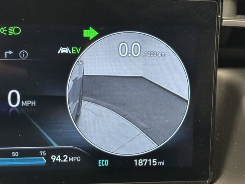 Certified 2023 Hyundai Tucson Limited AWD/4WD image 21