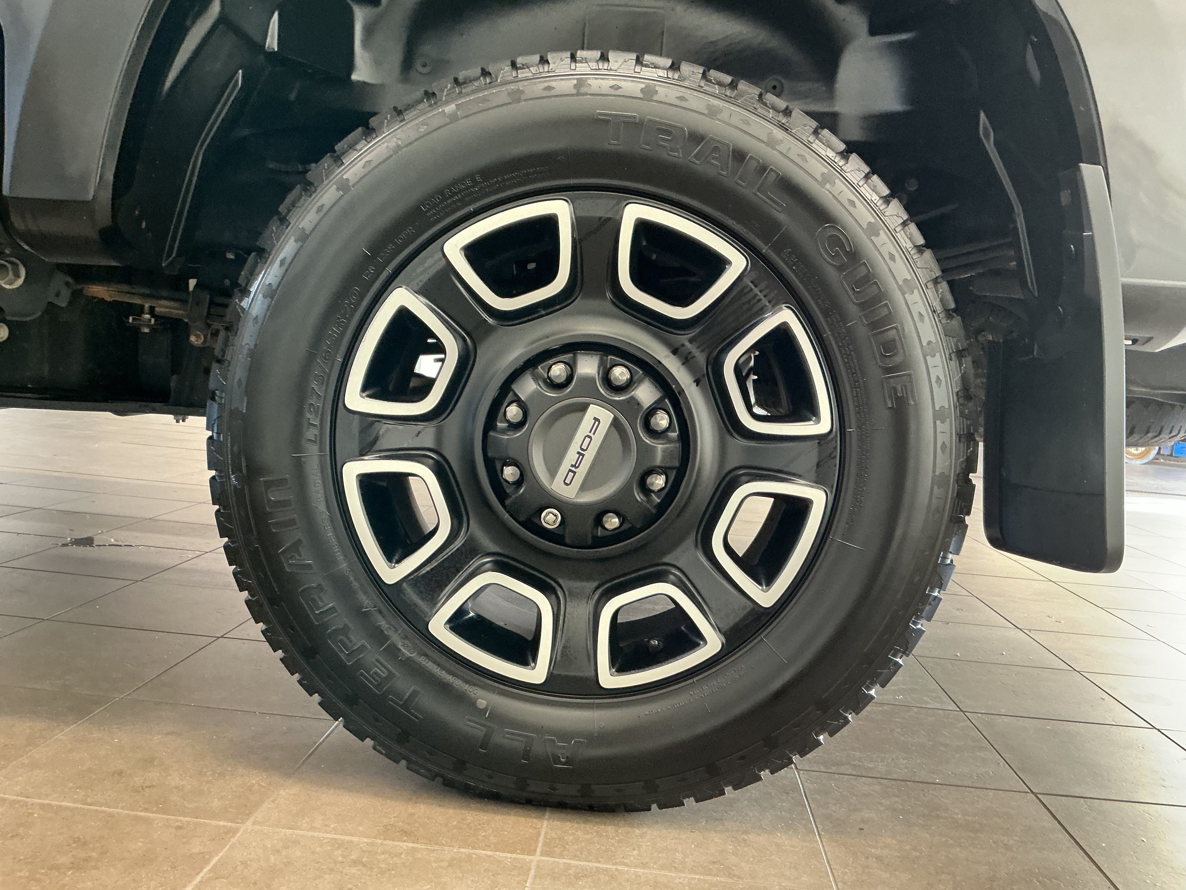 Used 2024 Ford F350 Platinum w/ FX4 Off-Road Package AWD/4WD image 24