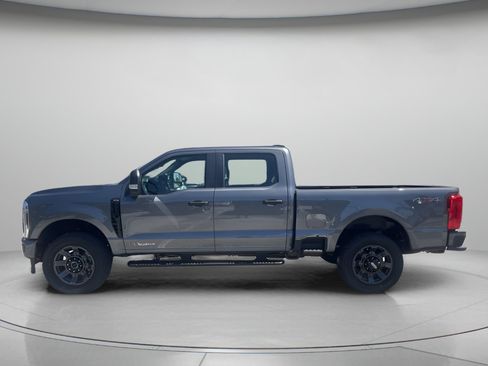 New 2026 Ford F250 XL w/ STX Appearance Package AWD/4WD image 6