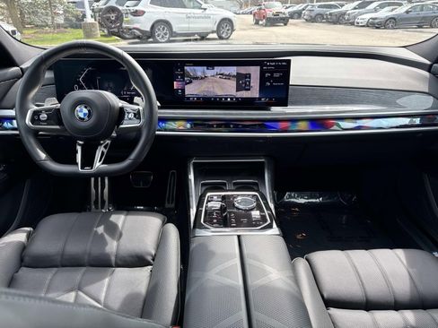 Certified 2023 BMW 760i xDrive w/ Luxury Rear Seating Package image 16