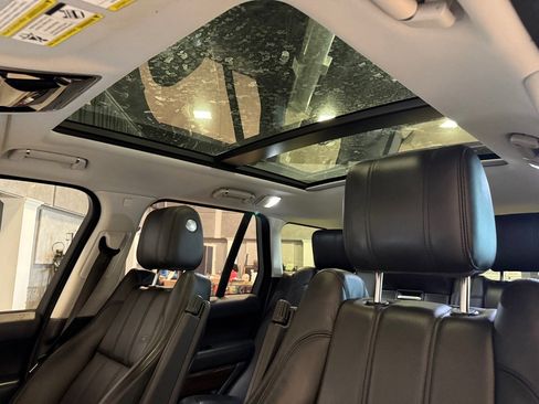 Used 2017 Land Rover Range Rover Supercharged image 15