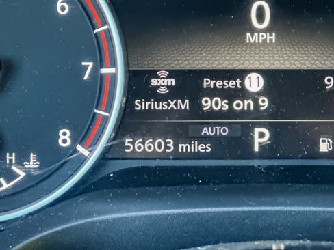 Used 2023 Nissan Rogue SV image 29