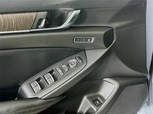 Certified 2022 Honda Accord Touring image 20