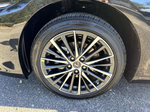 New 2025 Lexus ES 350 w/ Premium Package image 10