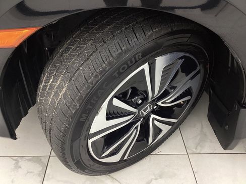 Used 2016 Honda Civic EX-L image 39