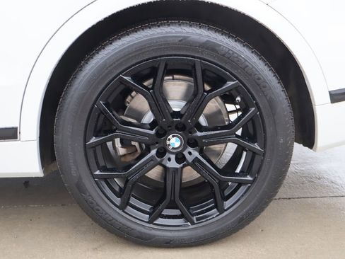 Used 2021 BMW X7 xDrive40i w/ Premium Package image 48