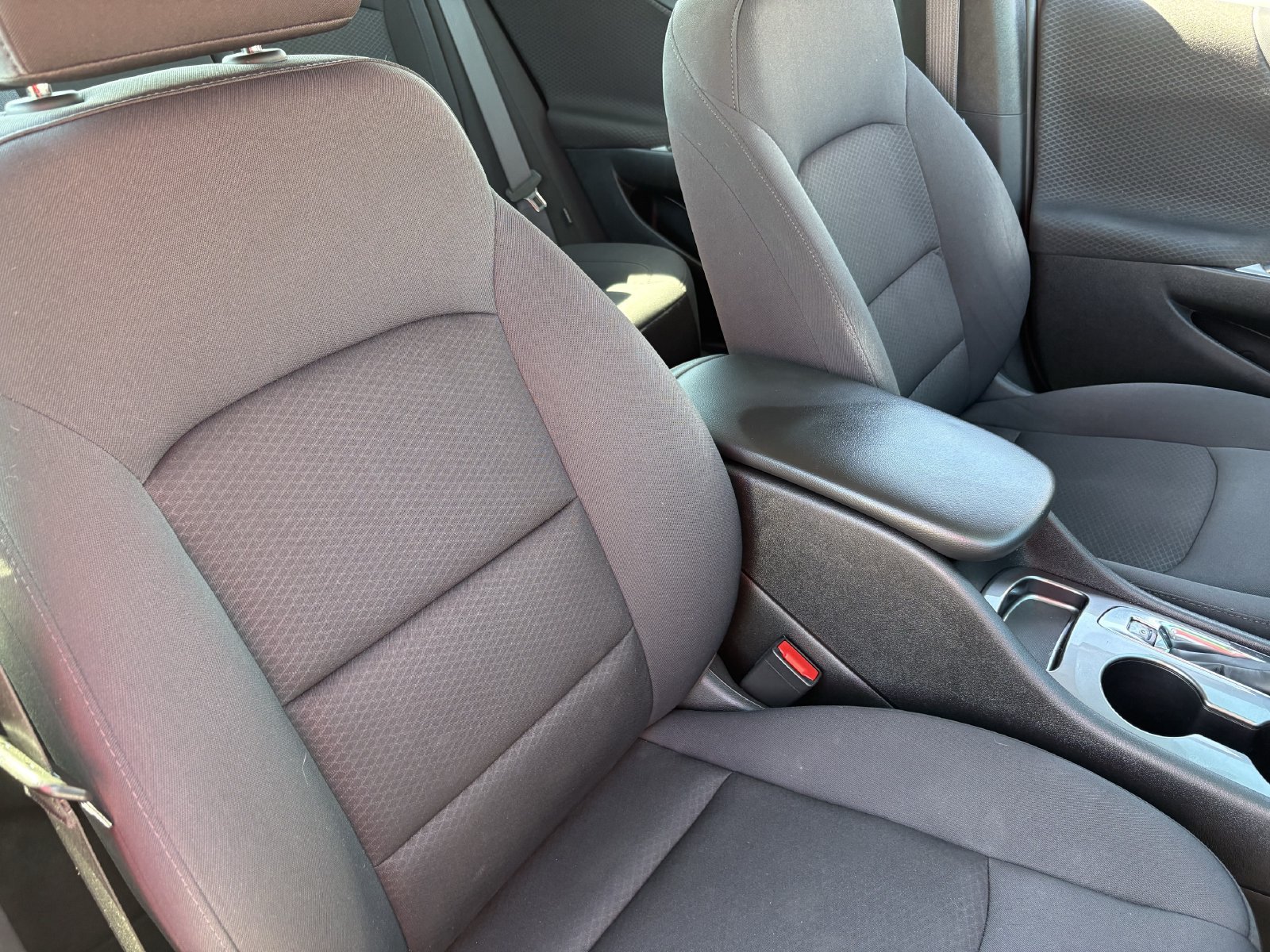 Used 2023 Chevrolet Malibu LS FWD image 12