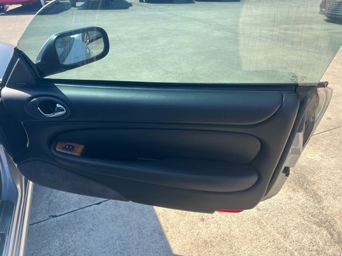 Used 2006 Jaguar XK8 Coupe image 16