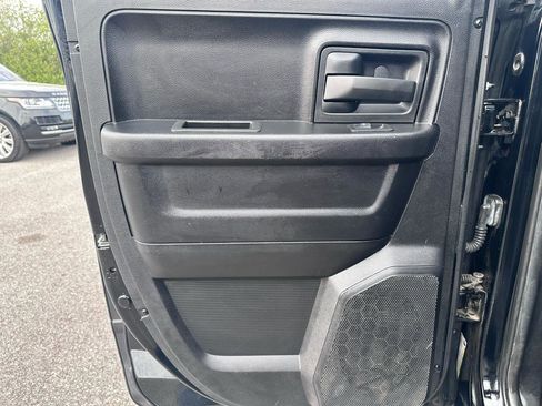 Used 2014 RAM 1500 Express image 25