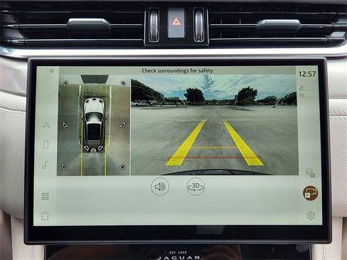 Used 2026 Jaguar F-PACE R-Dynamic S image 14