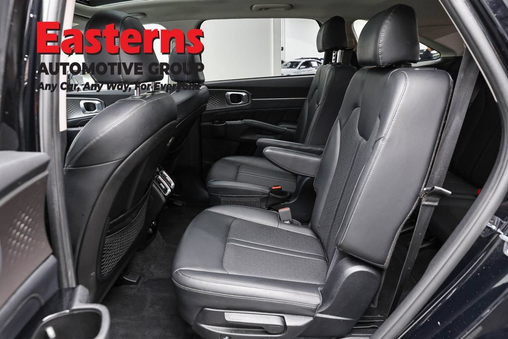 Used 2021 Kia Sorento SX FWD image 22