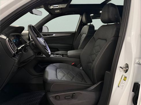 New 2026 Volkswagen Atlas Cross Sport SE image 17