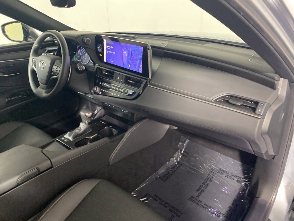 Certified 2024 Lexus ES 300h w/ Premium Package FWD image 34