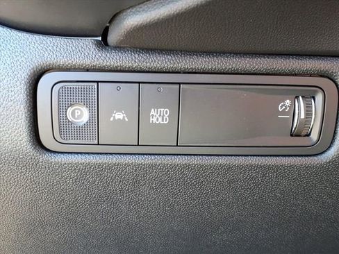 New 2026 Chevrolet Equinox EV LT image 14