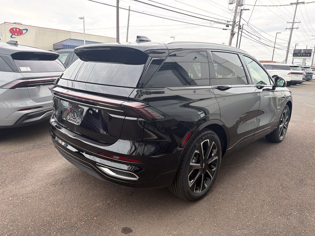 New 2026 Lincoln Nautilus Reserve AWD/4WD image 3