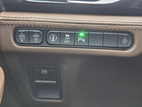 Certified 2025 Acura MDX w/ Advance Package image 23