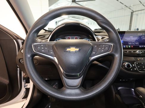 Used 2025 Chevrolet Malibu LT FWD image 10