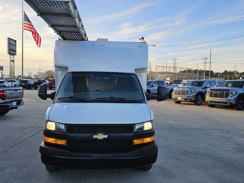 Used 2019 Chevrolet Express 3500 Work Van 2D Chassis w/ Power Convenience Package image 2