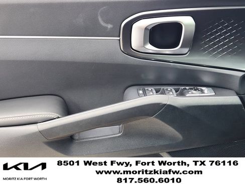 Used 2025 Kia Sorento S AWD/4WD image 16