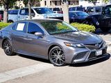 Used 2021 Toyota Camry SE image 3