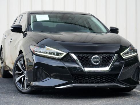 Used 2022 Nissan Maxima SV w/ Floor Mat Group FWD image 2