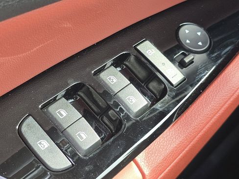 Used 2023 Kia Sportage SX image 26