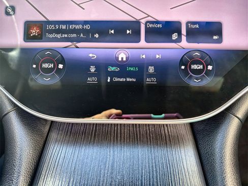 Used 2023 Mercedes-Benz EQS 580 4MATIC Sedan image 17