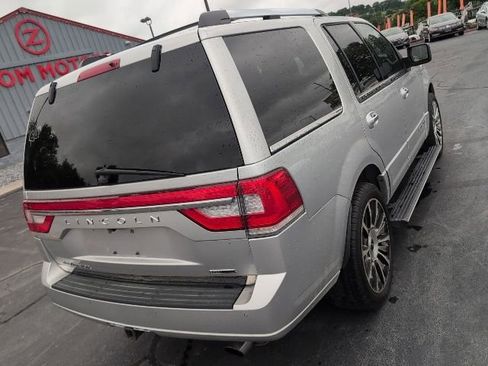 Used 2016 Lincoln Navigator Select AWD/4WD image 8