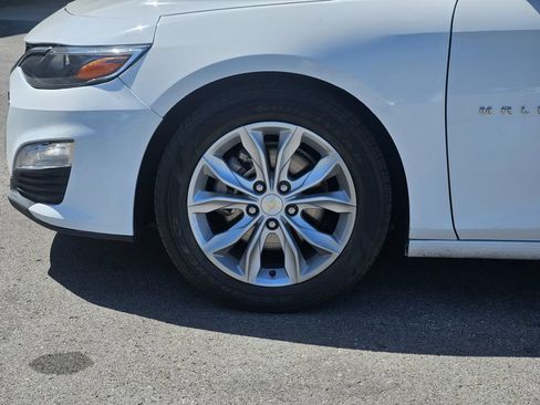Used 2025 Chevrolet Malibu LT FWD image 9