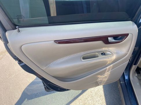 Used 2007 Volvo XC70 image 20