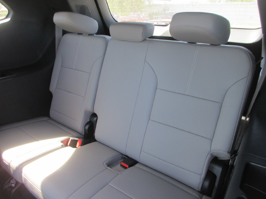 New 2027 GMC Acadia Elevation w/ Black Edition AWD/4WD image 13